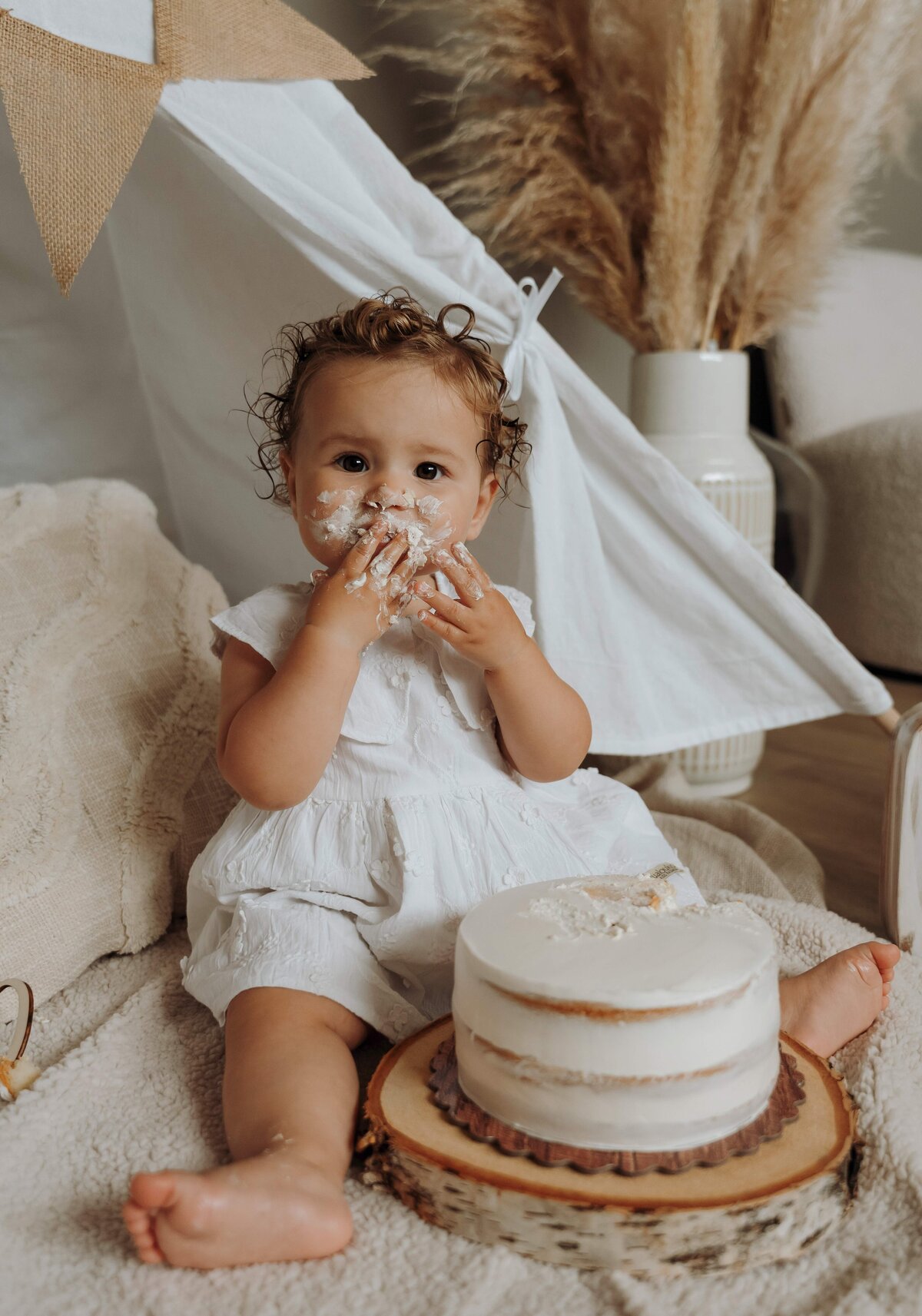cakesmash fotograaf limburg, cakesmash fotograaf, cakesmash fotograaf haelen, cakesmash fotograaf roermond, cakesmash fotograaf leudal, cakesmashshoot haelen, cakesmash shoot leudal, cakesmash shoot roermond, cakesmash shoot, cakesmash fotograaf, cakesmash fotografie, cakesmash, cakesmash voor 1e verjaardag, cakesmash fotografie leudal, cakesmash fotografie in de buurt van haelen