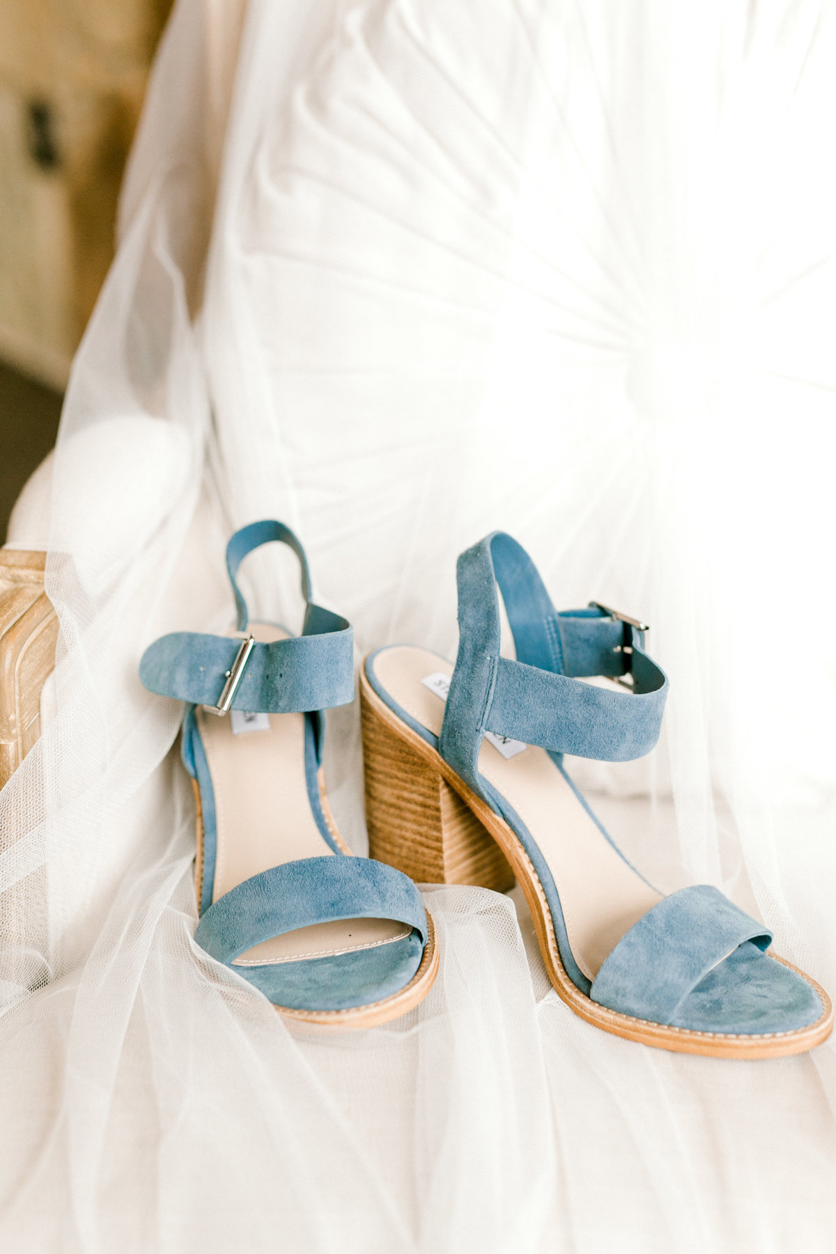 Hailey-and-Christian-Wedding-Day-by-Emily-Nicole-Photo-31