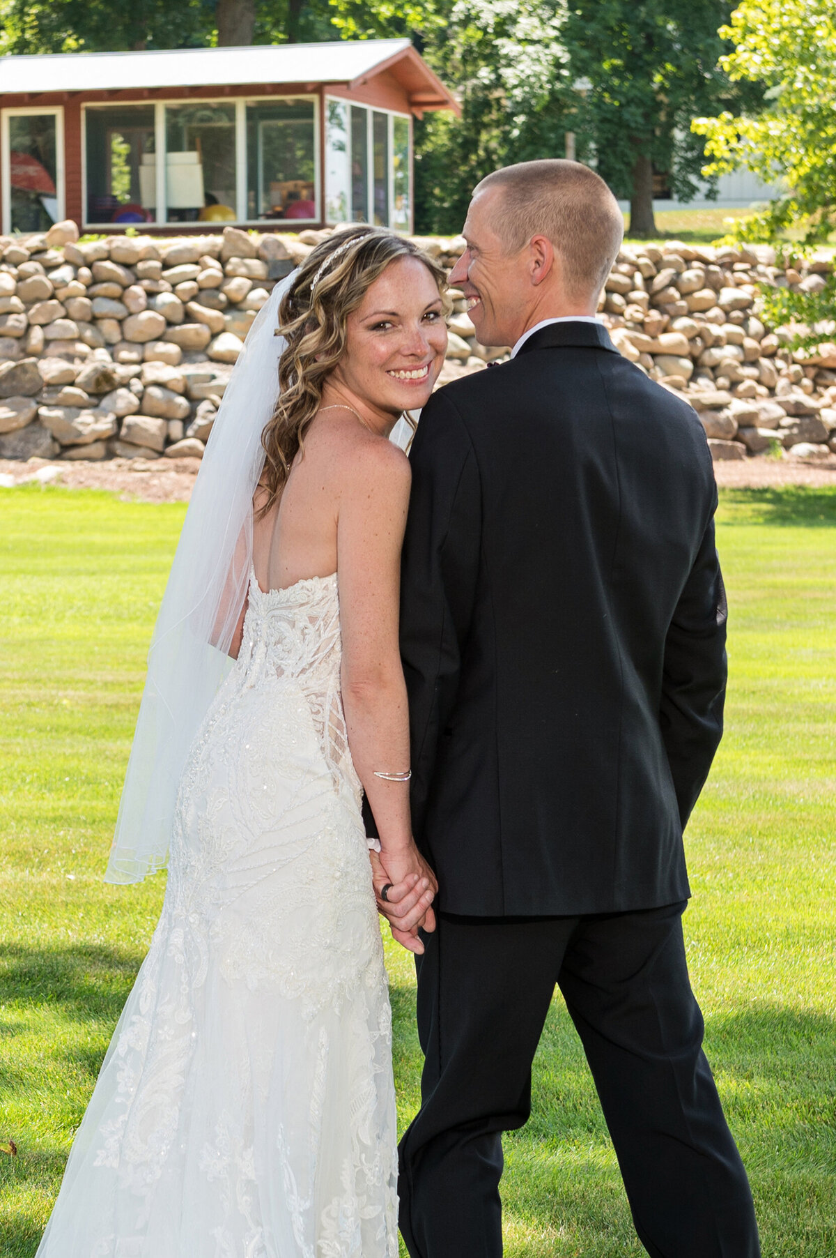 Detroit-Wedding-Photographer-The-Landing-057
