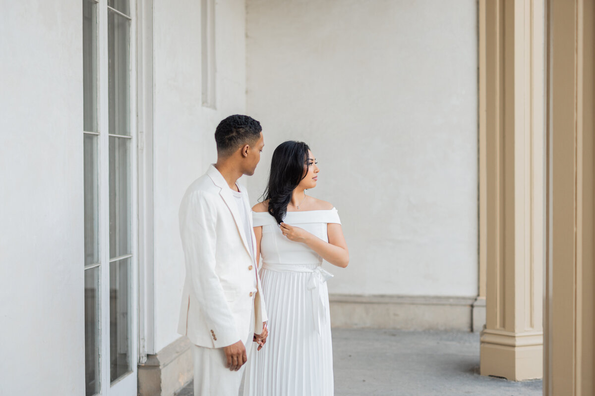 Dundurn Castle hamilton engagement shoot Cam Pris 11