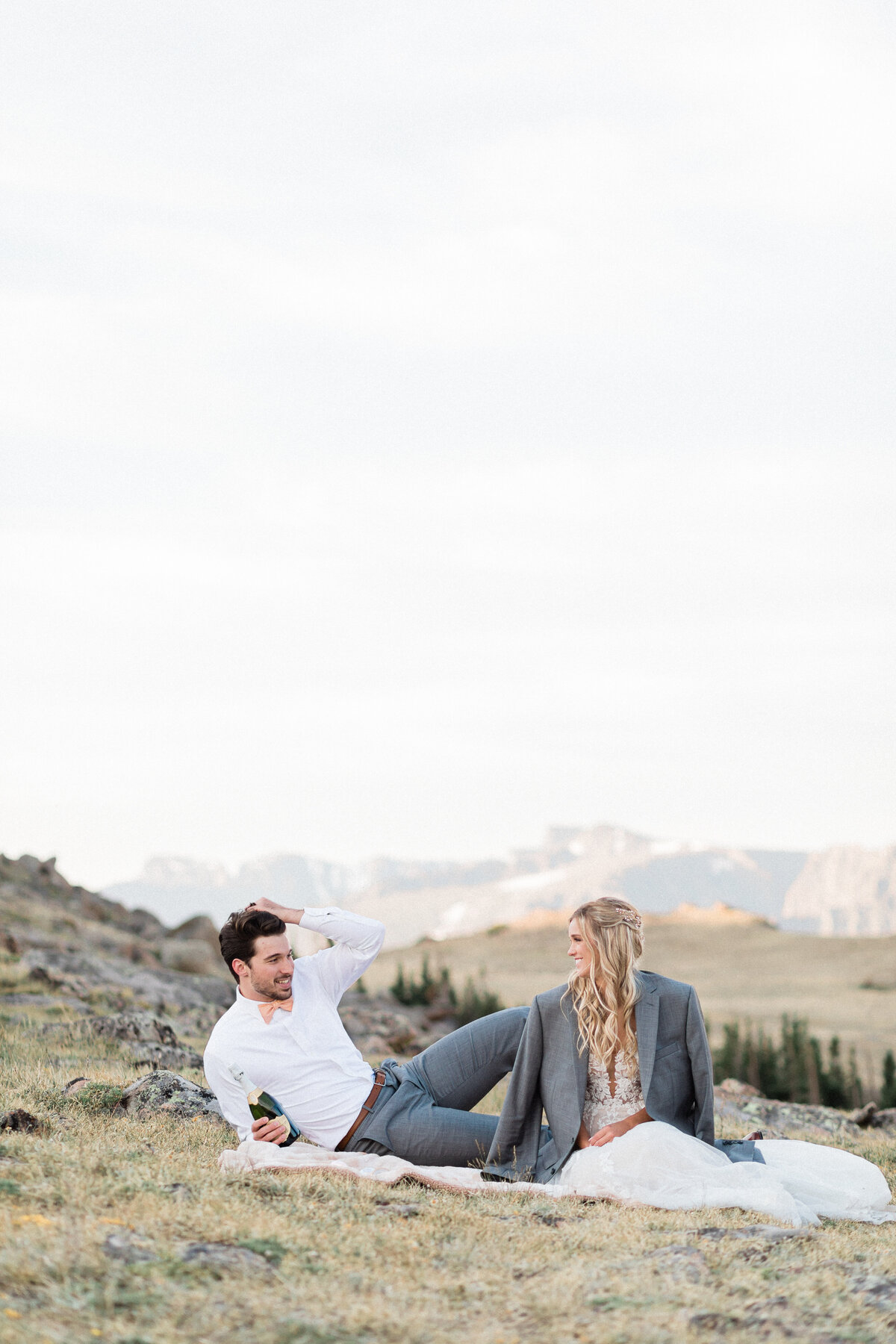 Rocky_Mounrain_National_Park_Colorado_Summer_Sunrise_Picnic_Elopement_by_Diana_Coulter-3