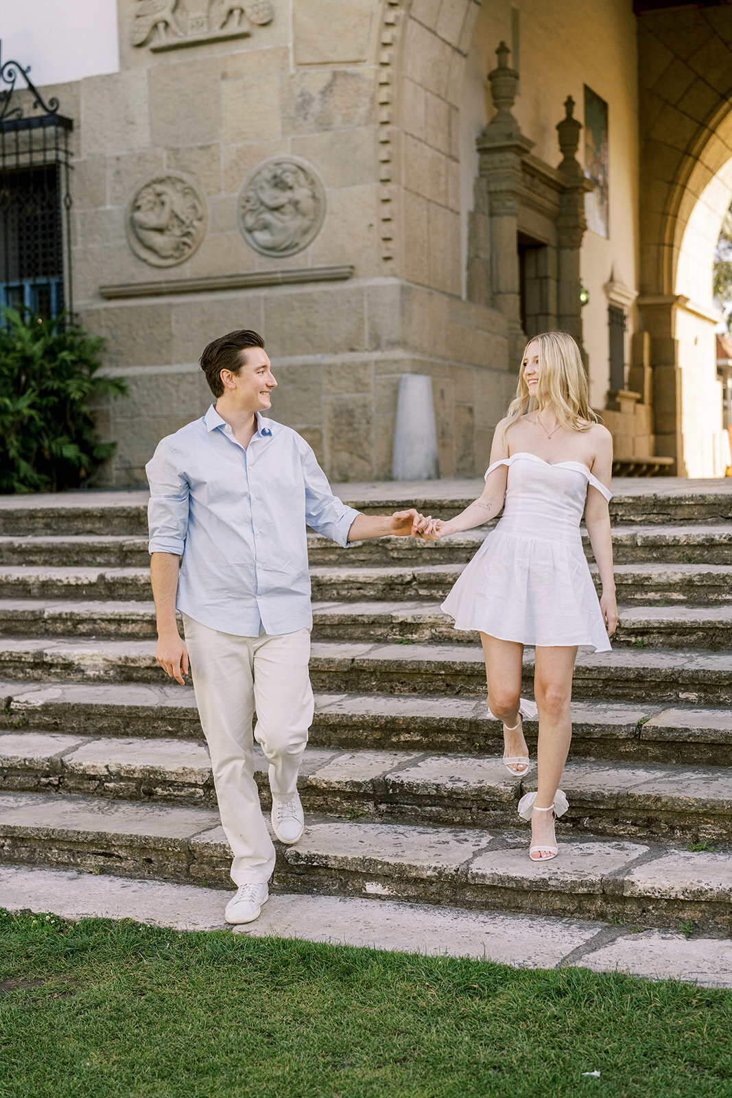 santa-barbara-courthouse-engagement-photos-032_websize