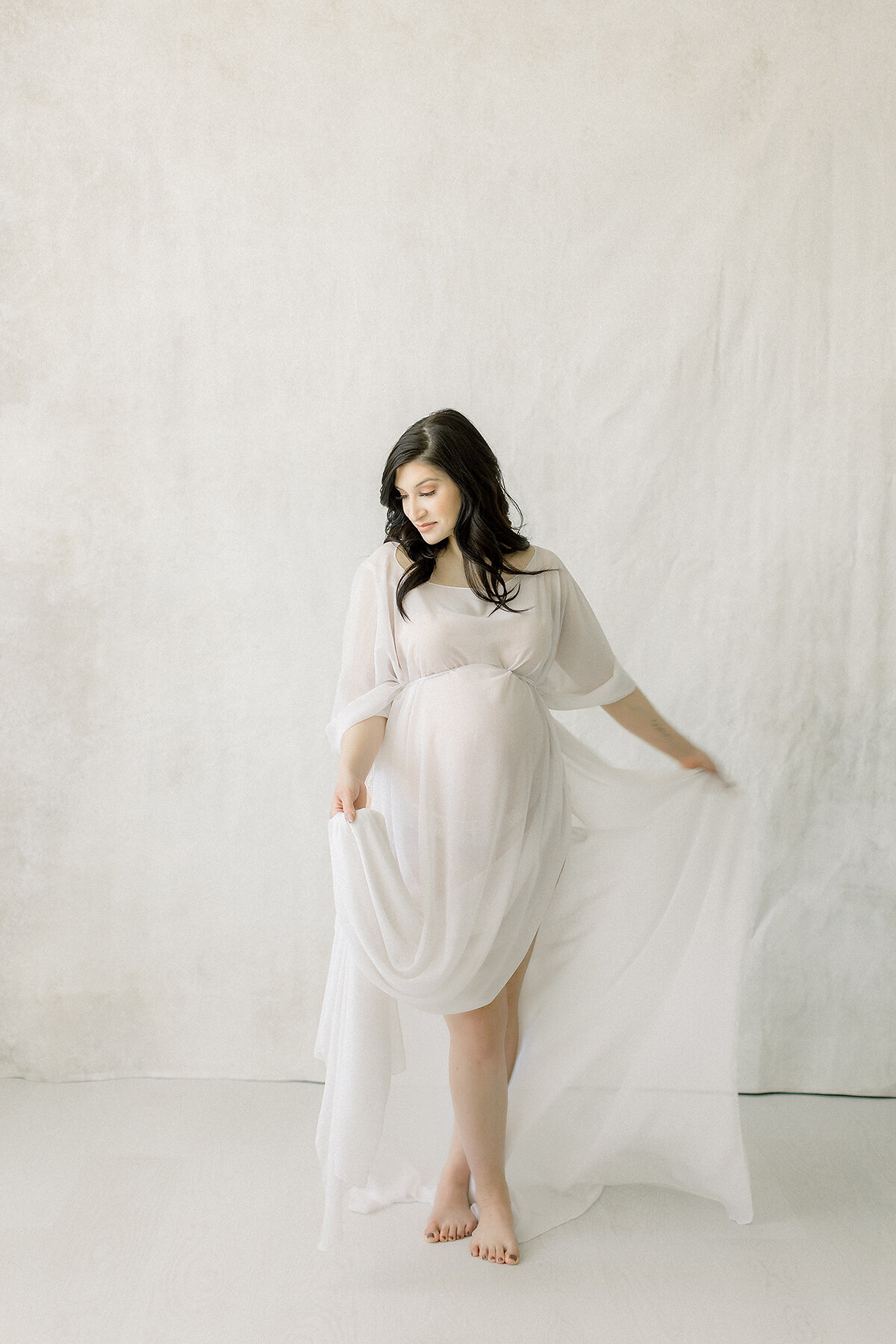 Dallas maternity photographer, best Frisco maternity photographer, DFW maternity portrait studio, maternity photography near me Flower Mound, maternity photos near me