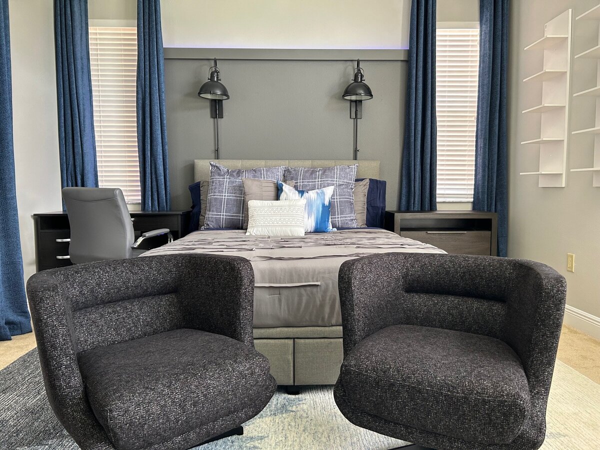 sally-barton-interiors-designer-lithia-florida-model-home-merchandising