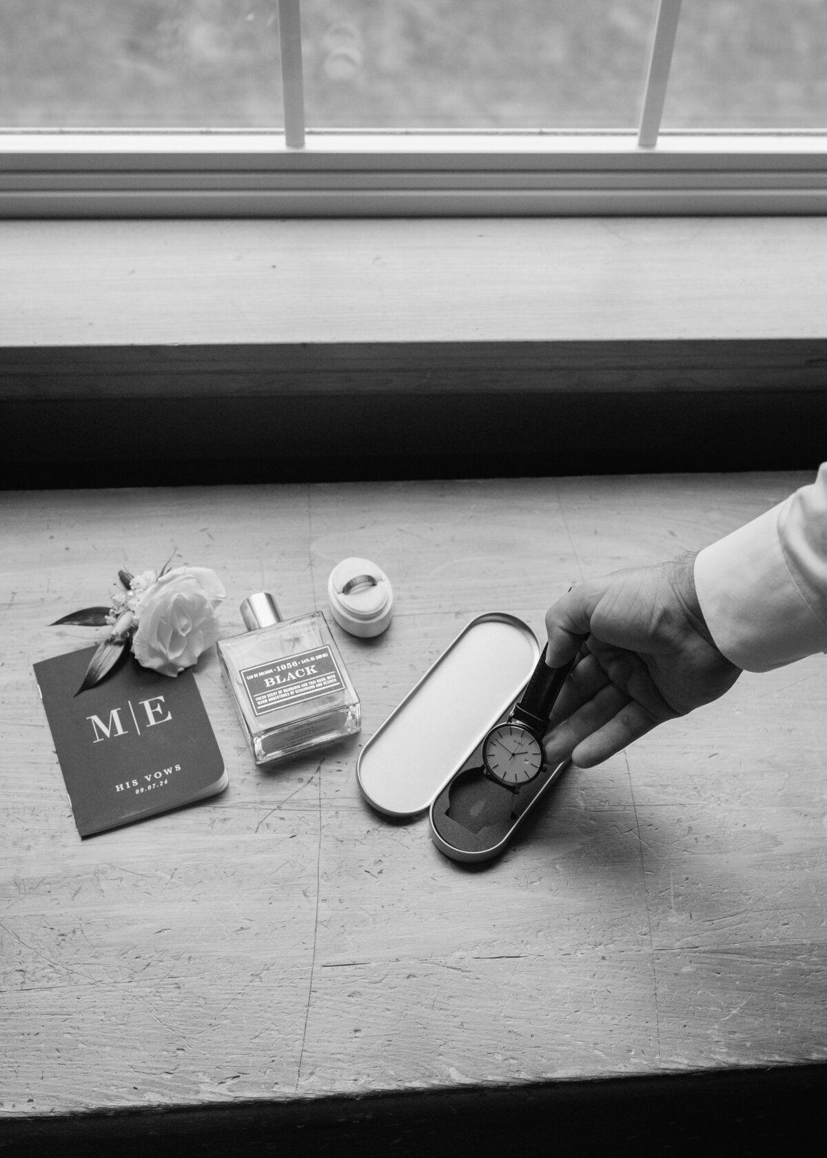 EMILY B. PHOTO CO. -- Oregon Wedding Photographer -- Megan + Eric -- GETTING READY-12