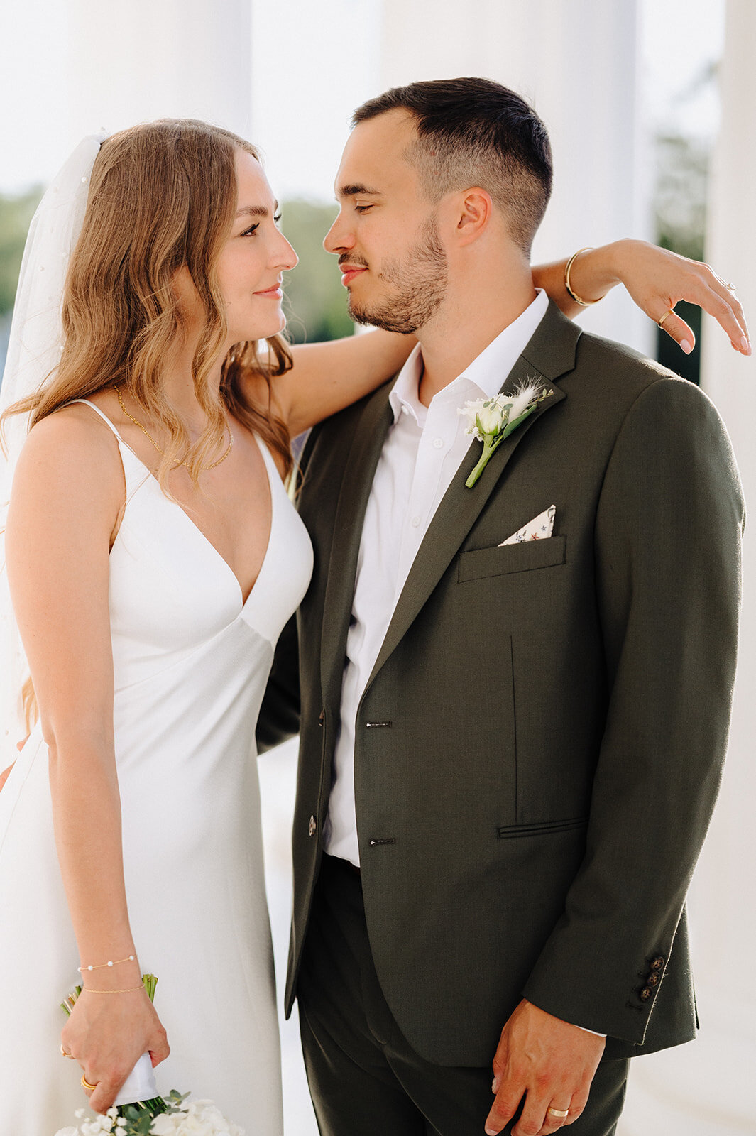 arron-mcneile-photo-whitehurst-gallery-elope-in-florida-chantilly-chic-celebrations-2