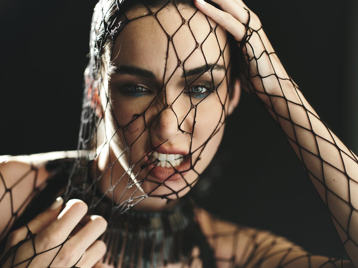 Editorial-fashion-model-fishnets-emotion