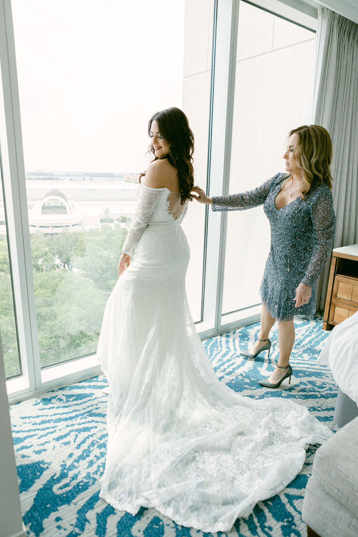 Ellie + Chris - Ellie Getting Ready-78