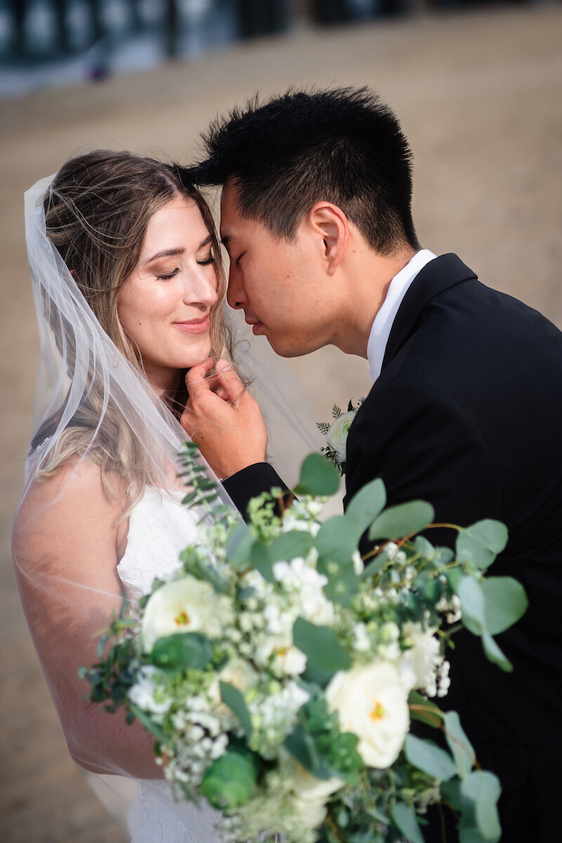 finer-points-coastal-kitty-hawk-wedding-jennettes-pier00012