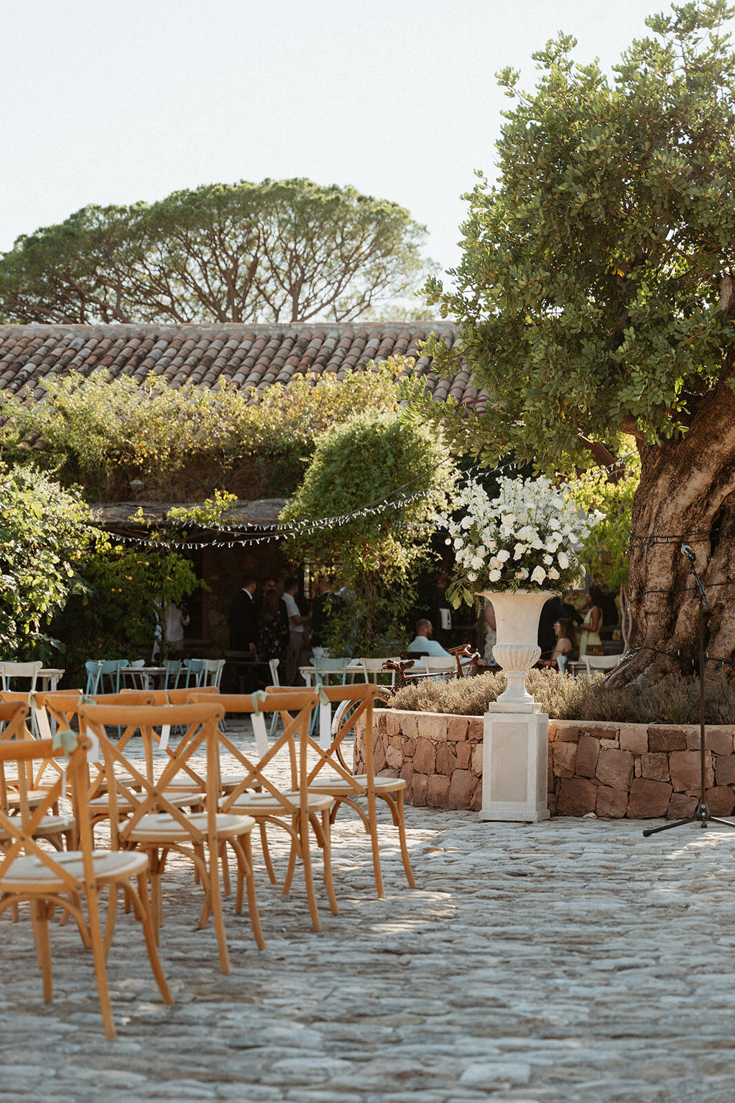 elegant-destination-wedding-provence-00049