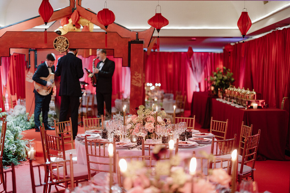 monkey-island-chinese-fusion-winter-wedding-43