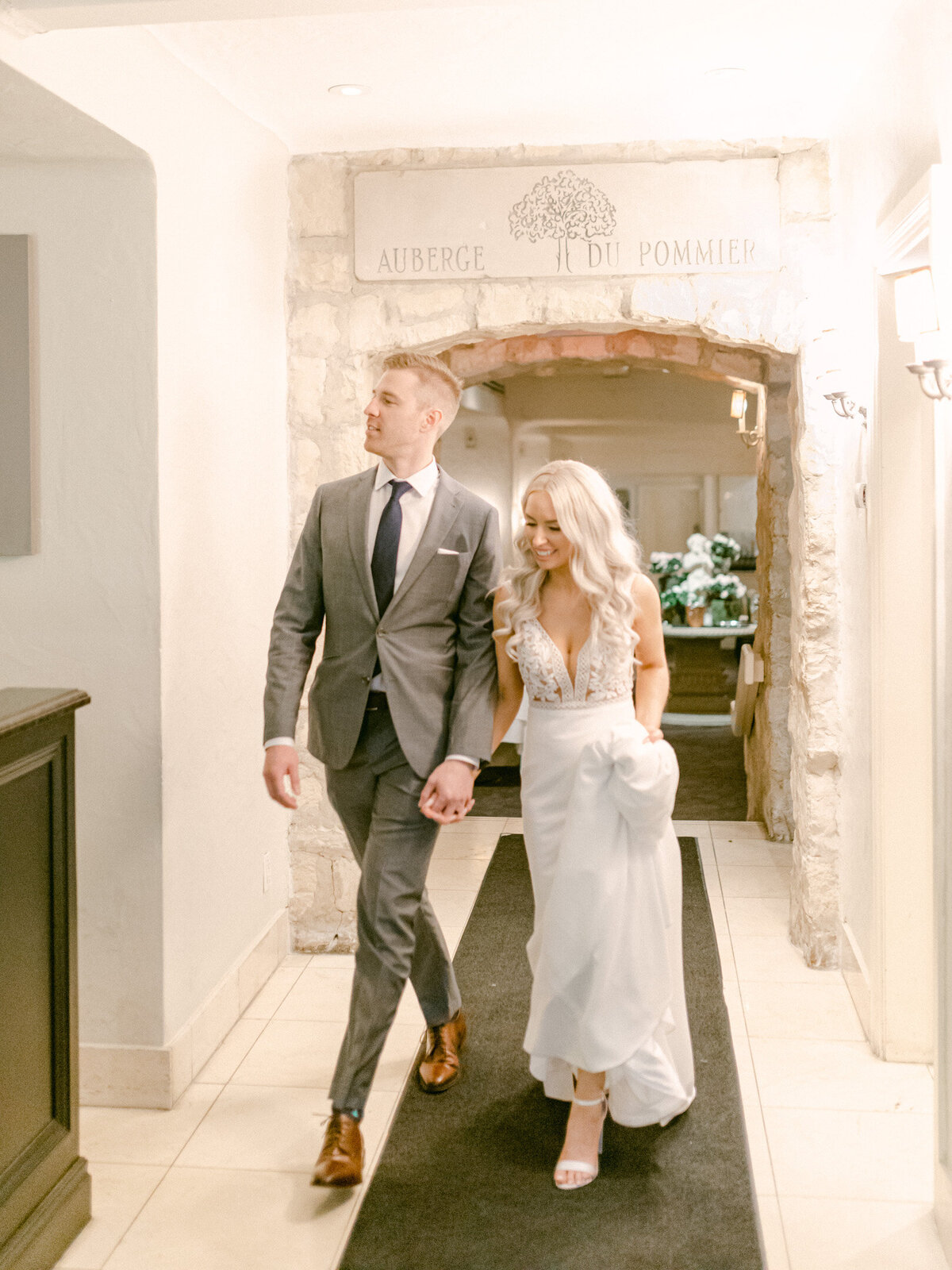 Josiah-Ryland-Wedding-Auberge-Du-Pommier-Toronto-Resaurant-a_5