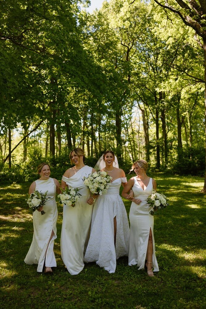 Nichole-Babiez-Photography-wedding-photographer-lincolnshire-marriott-forest-preserve-modern-elegant-whimsical-luxury-editorial-destination-20