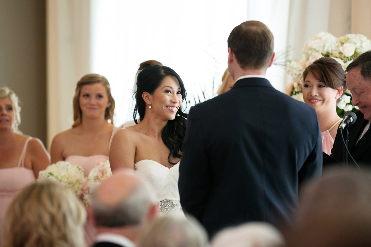 L_Photographie_wedding_wedding_ceremony_and_reception_same_venue_old_warson_country_club_wedding_photographers_st_14