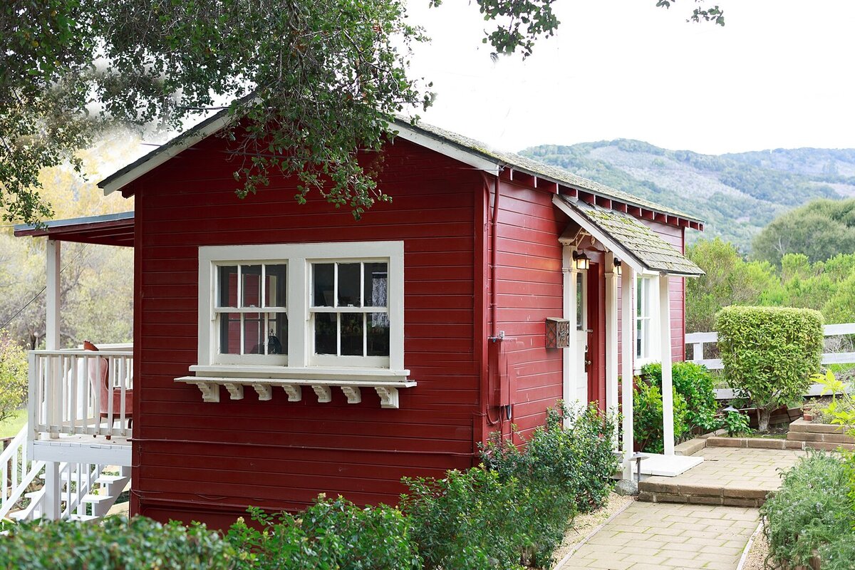 Cottage-ags-photo-art-studio-carmel-california