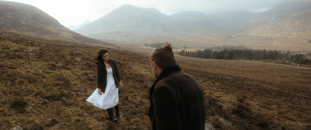 elopement-photographer-ireland-causeway-thrones-game (9)