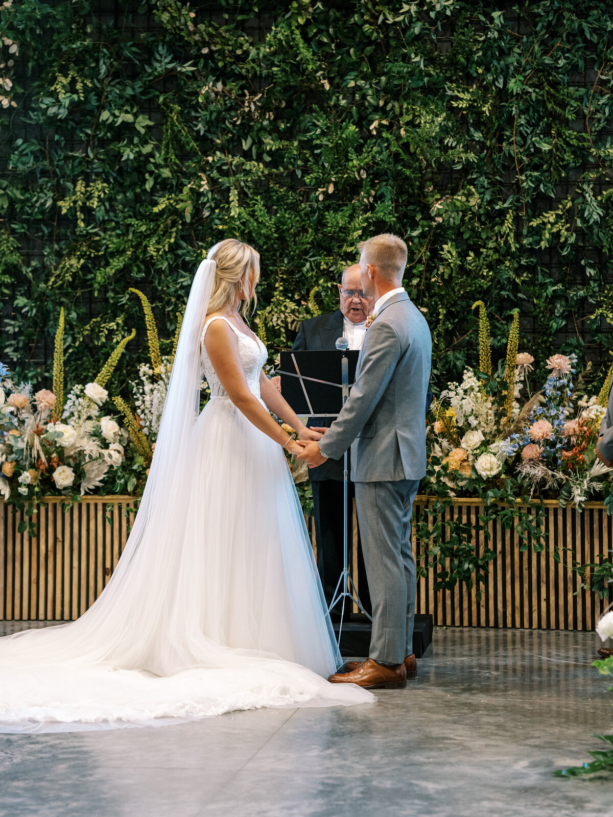 sierradyerco-burns-wedding-ceremony-235