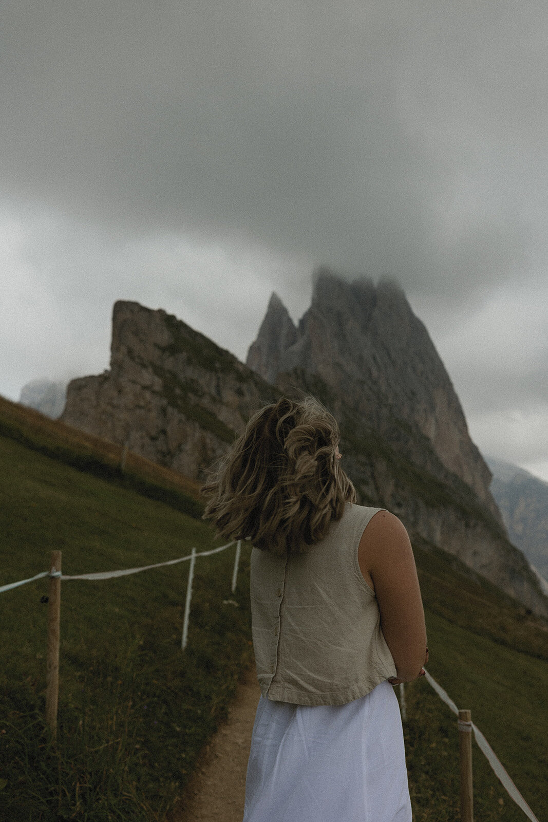 destination-wedding-elopement-photographer-italy-dolomites-seceda-documentary-tanya-davids-photo-film-160
