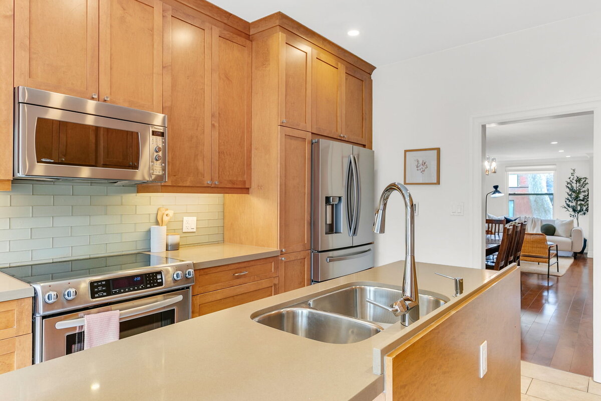 24-web-or-mls-15_006_Kitchen