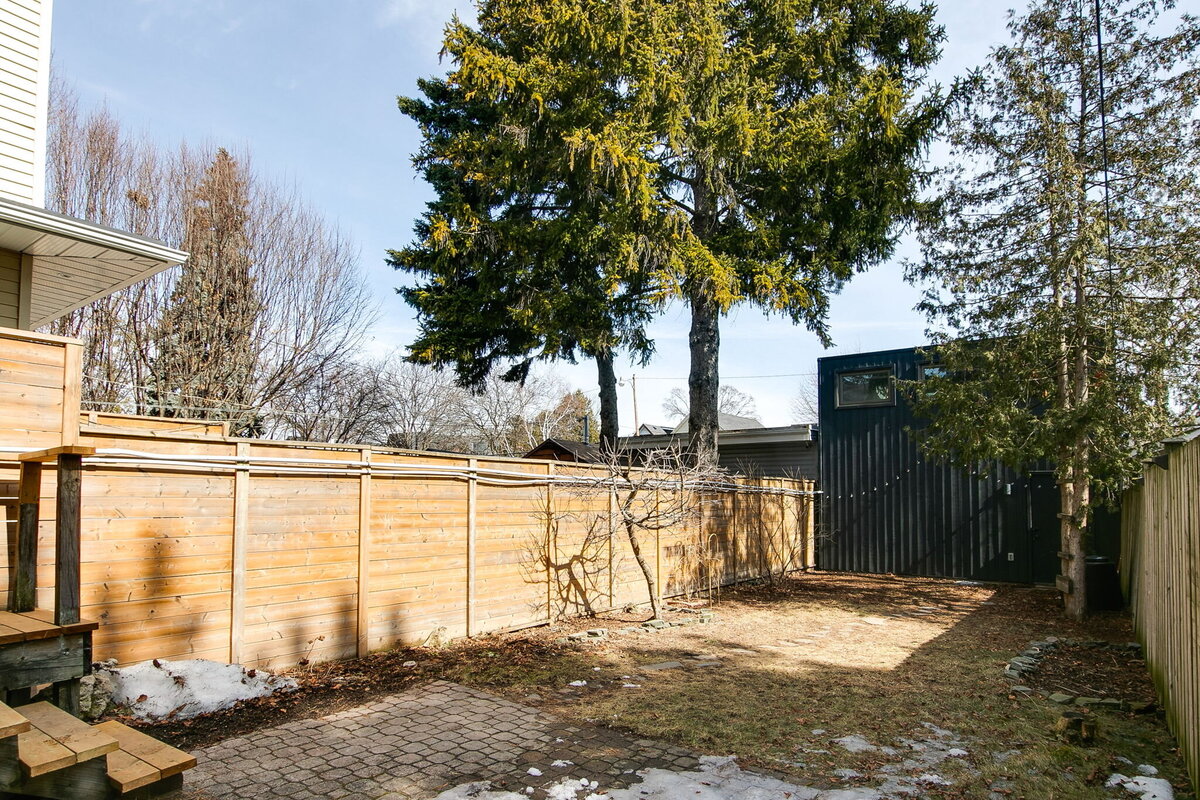 55-web-or-mls-74_005_Backyard