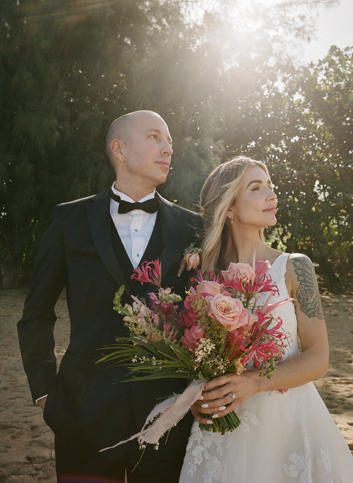 Ami-Shauna-Kauai-Elopement-Tunnels-Beach-1-Hotel-Hanalei-Film-Photography-by-Alexandra-Masihy-65 (2)