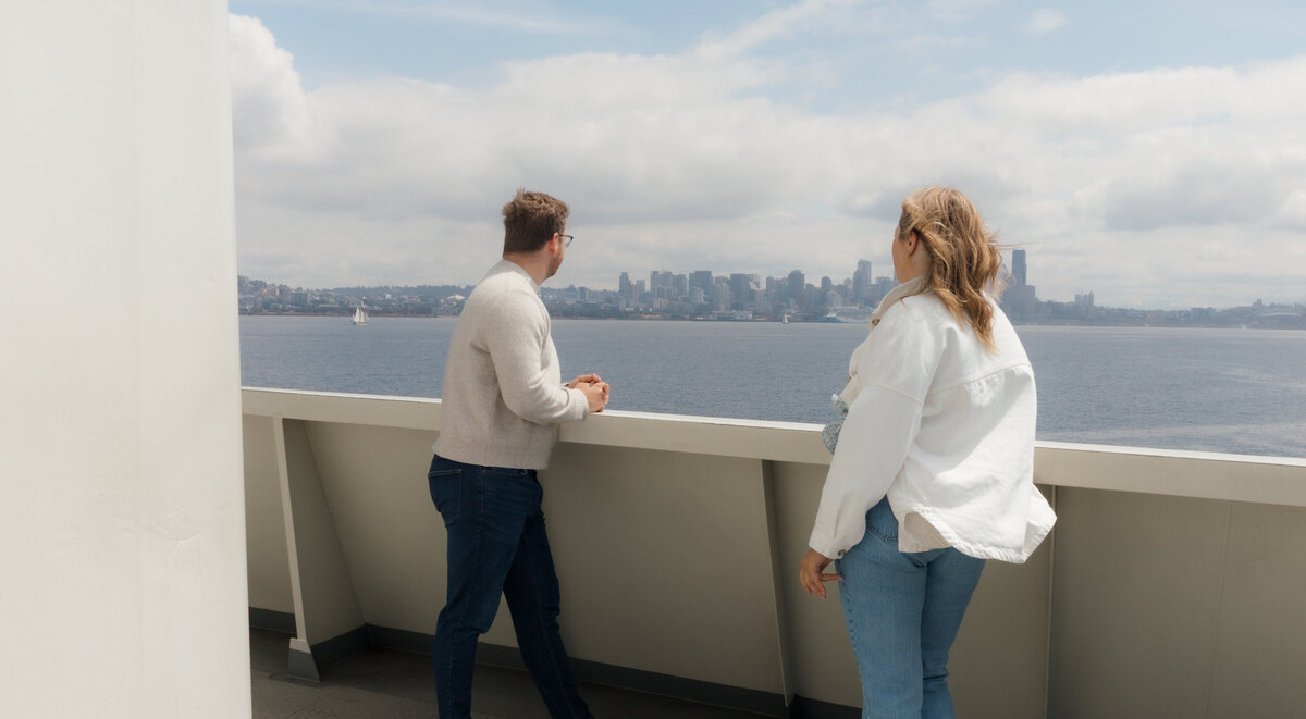 SeattleFerryCouplesPhotography139