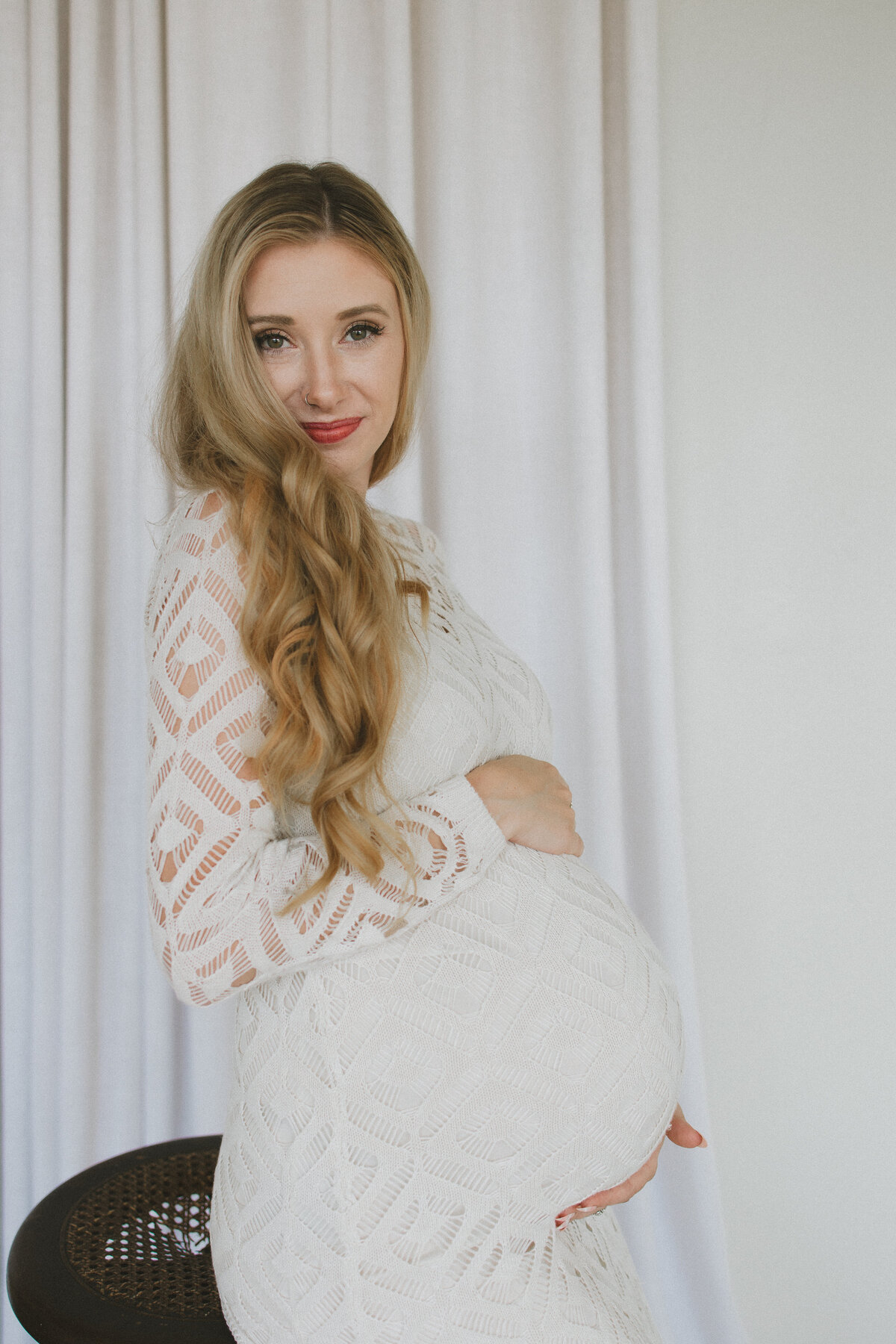 Tacoma Maternity Photographer happy-9