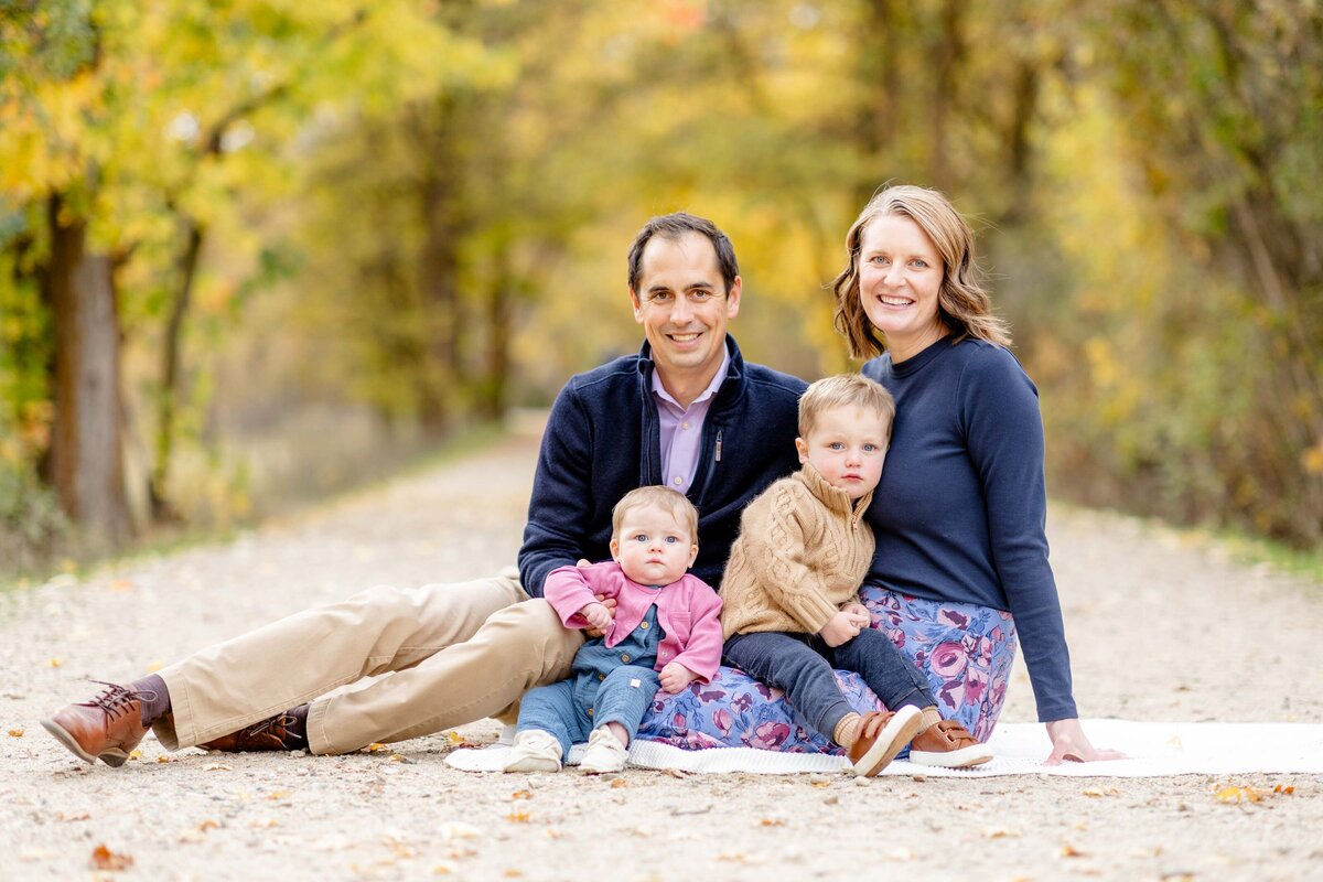 Boise-ID-fall-mini-session-Magnolia-and-Grace-Photography-Co-Merrill-Park-SaraB# (1)-11