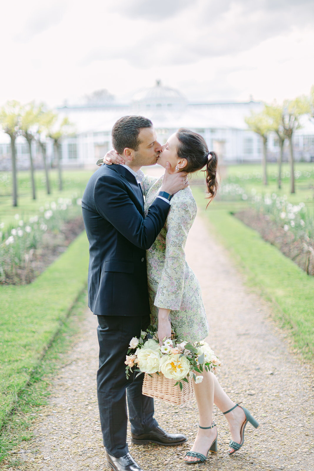 339  - Delia and Enrico - CONSERVATORY - Chiswick House & Gardens - Joana Senkute Photography