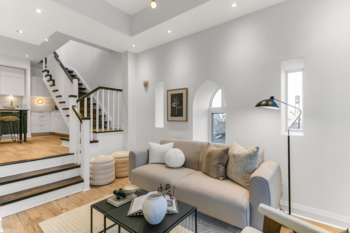 23-web-or-mls-9_005_Family Room