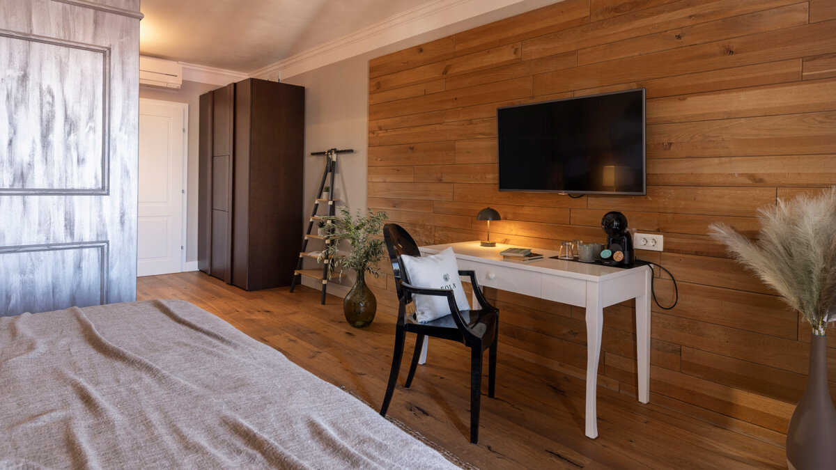 zambelli_brand_design_eola_rooms&apartments_room_9