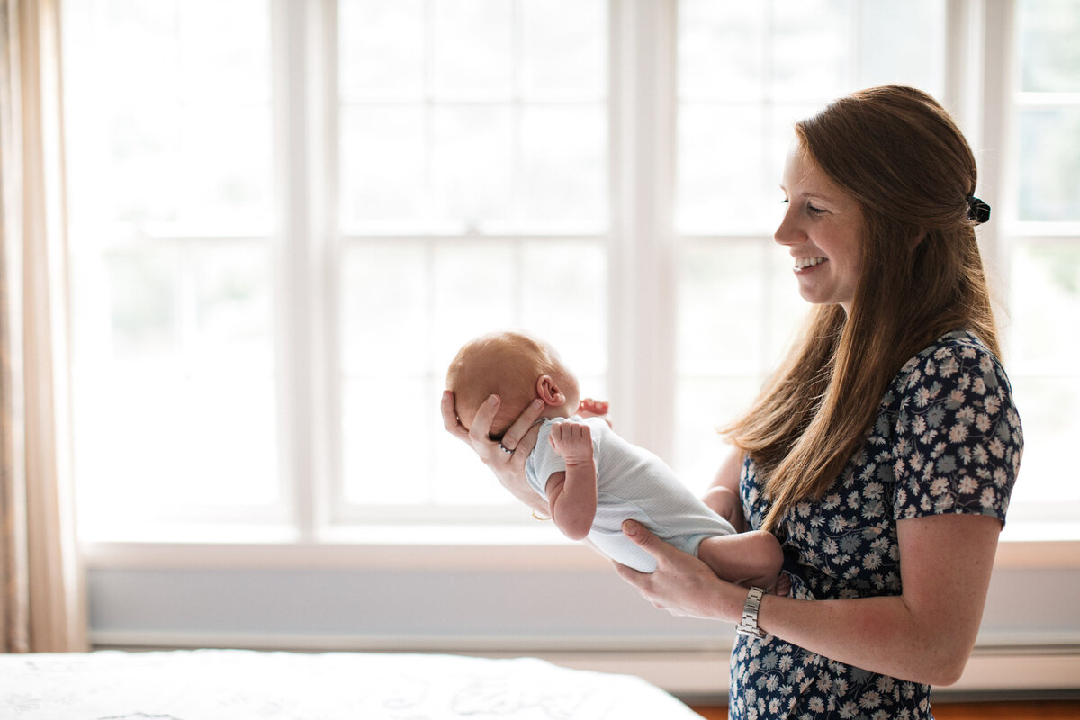 candid-natural-boston-newborn-family-photographer-zev-fisher-092
