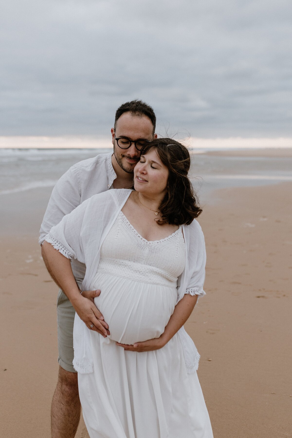 photographe-medoc-le-pian-parempuyre-bordeaux-merignac-bouscat-enceinte-grossesse-plage-emeline-mingot-lacanau
