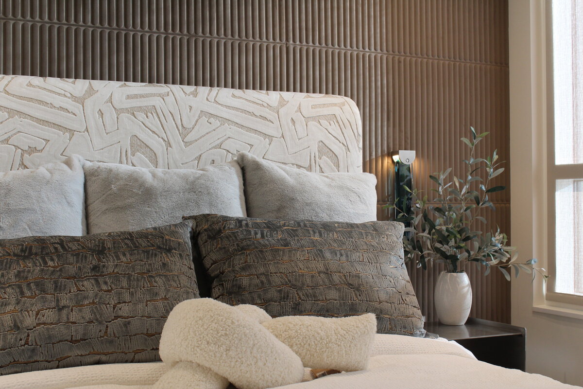 salt-lake-city-downtown-luxury-condo-guest-bedroom-closeup-angle