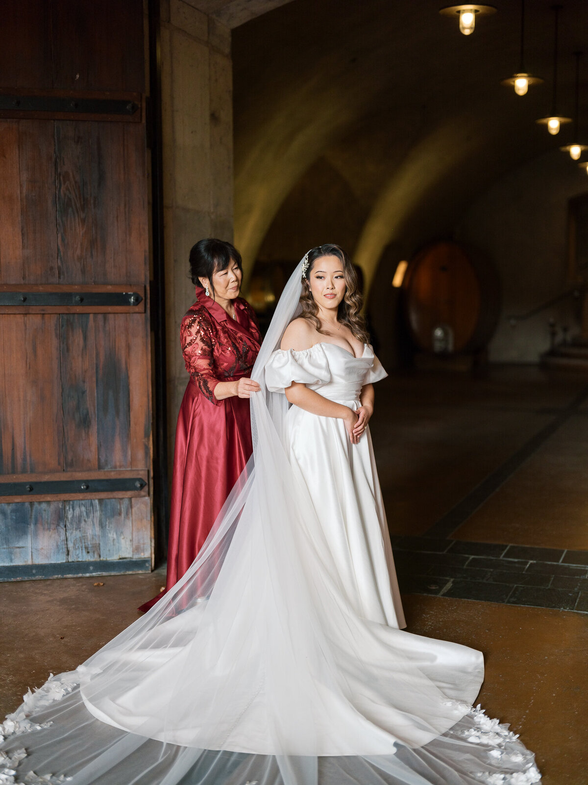 mother of bride and bride portraits at Sonoma wedding