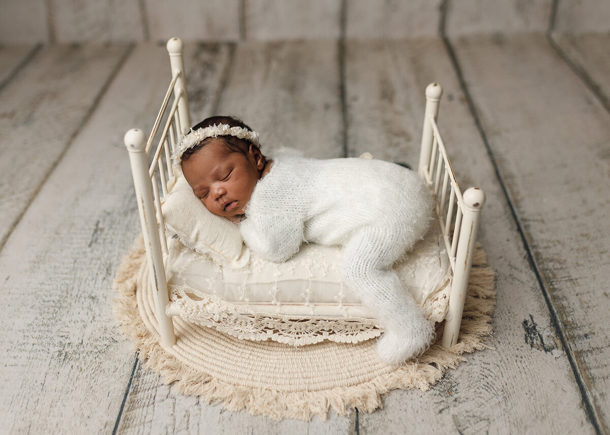 McDonough newborn photographer, Atlanta Newborn Photographer, Fayetteville newborn Photographer, Peachtree city newborn photographer, Hampton ga newborn photographer, marietta ga newborn photographer