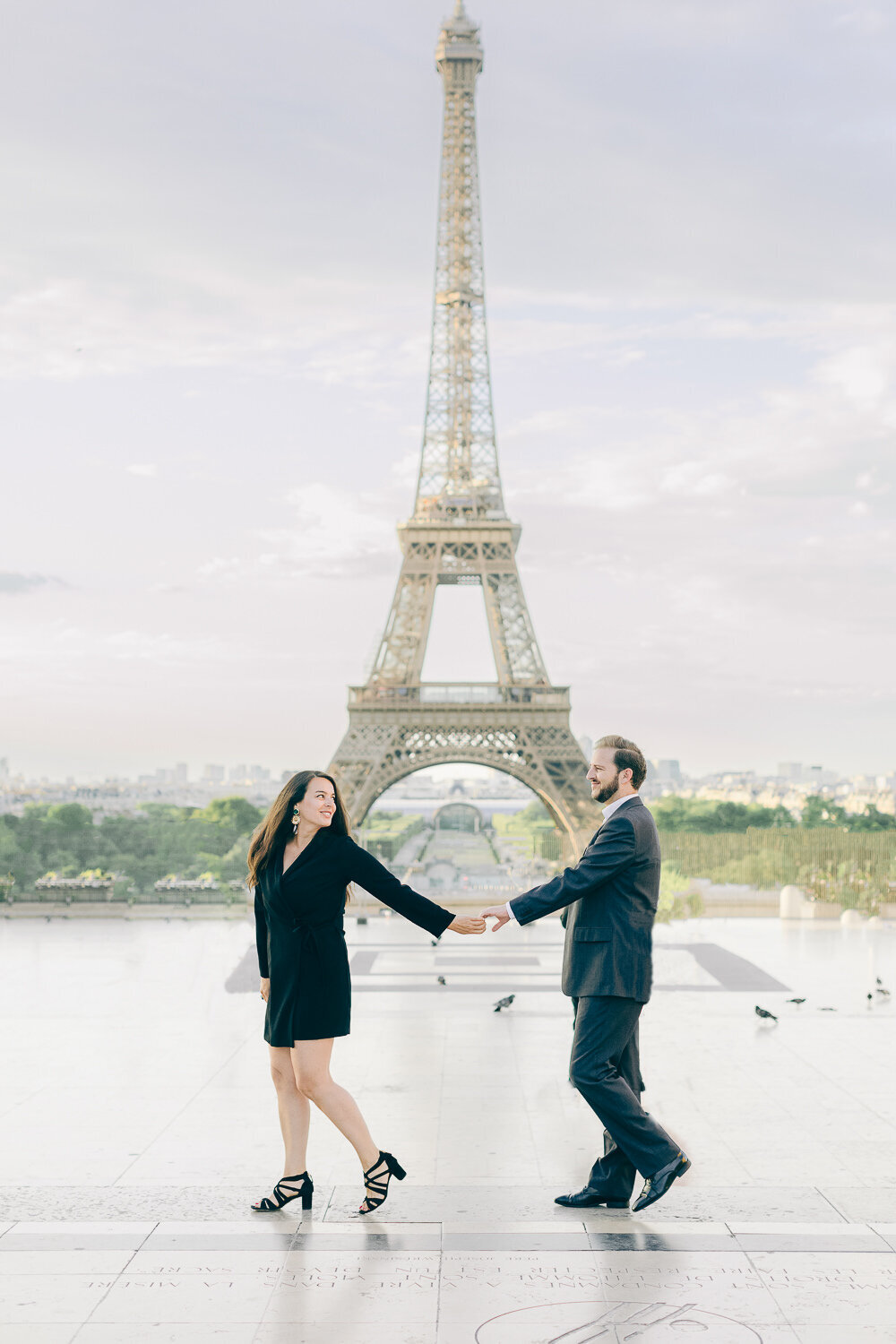 Paris editorial engagement couple session - Paris wedding photographer - Juno Photo