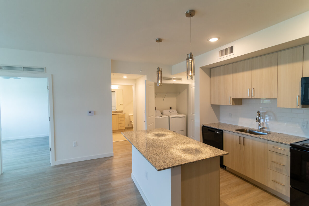 062524BERKELYPALMBEACH-72