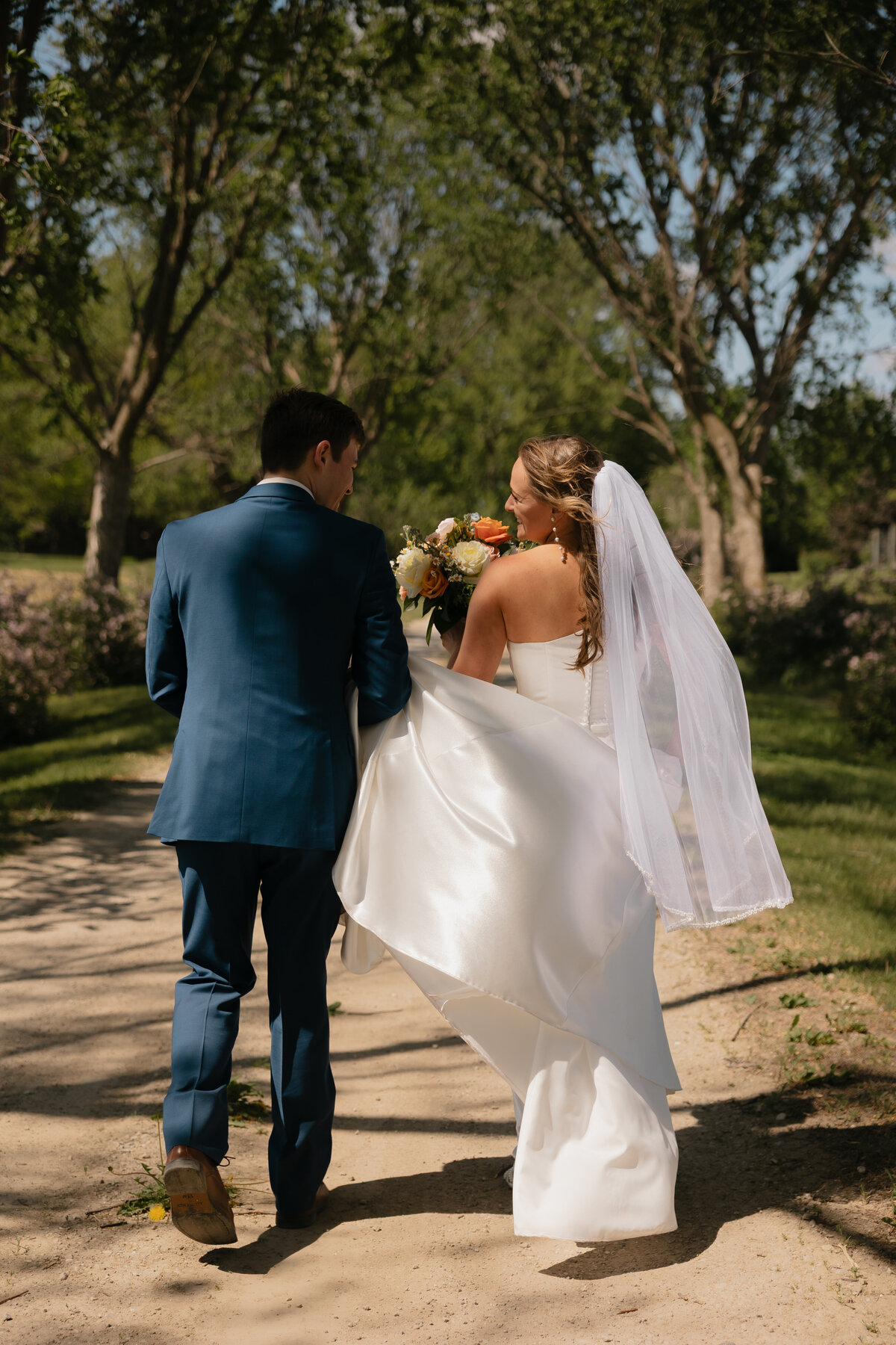 Sydney and Brant's Rustic Midwest Wedding Photography-193