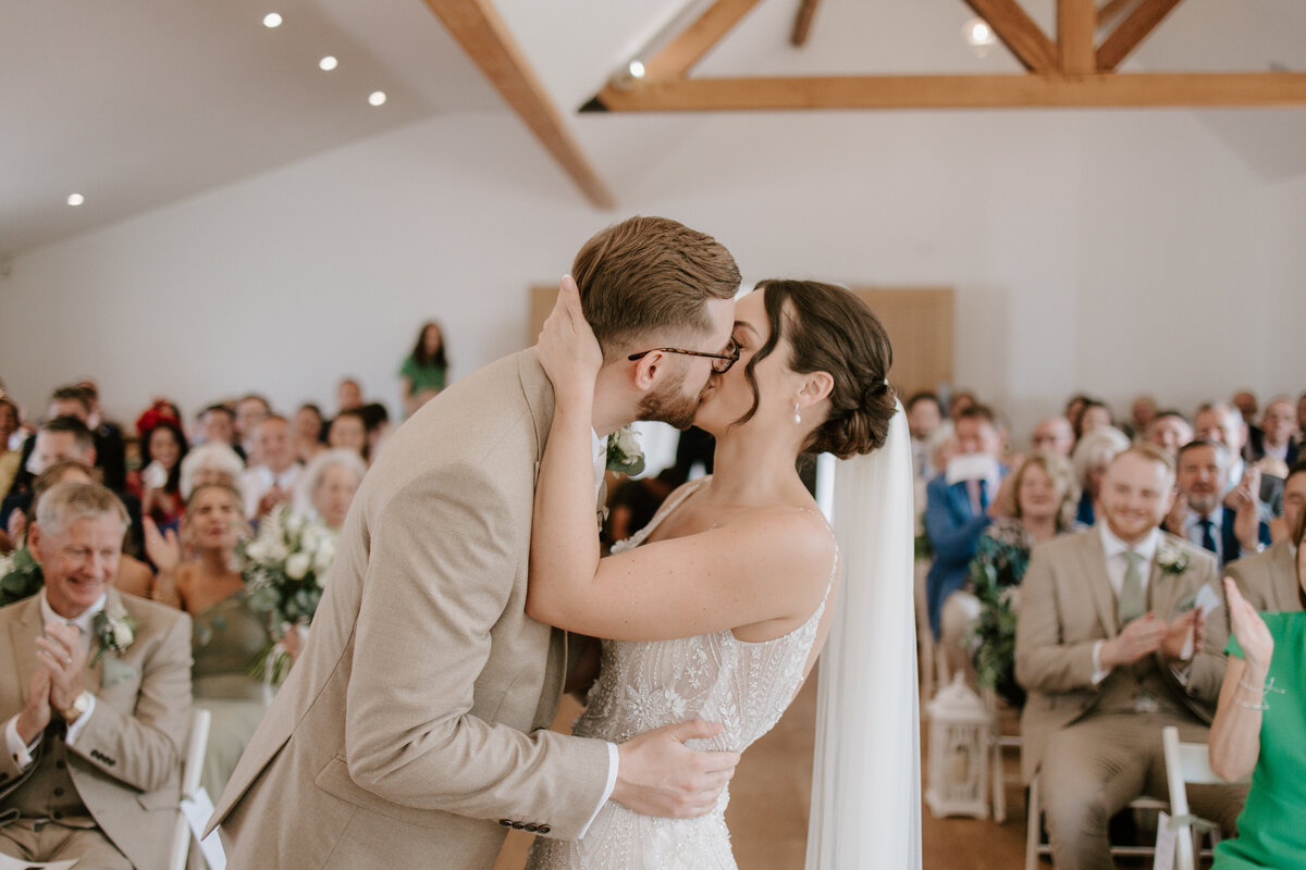 suffolk-wedding-photographer-e&j38