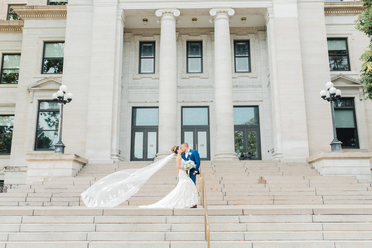 Shattering-Silence-Des-Moines-Wedding-Kamila+Mitch-5915