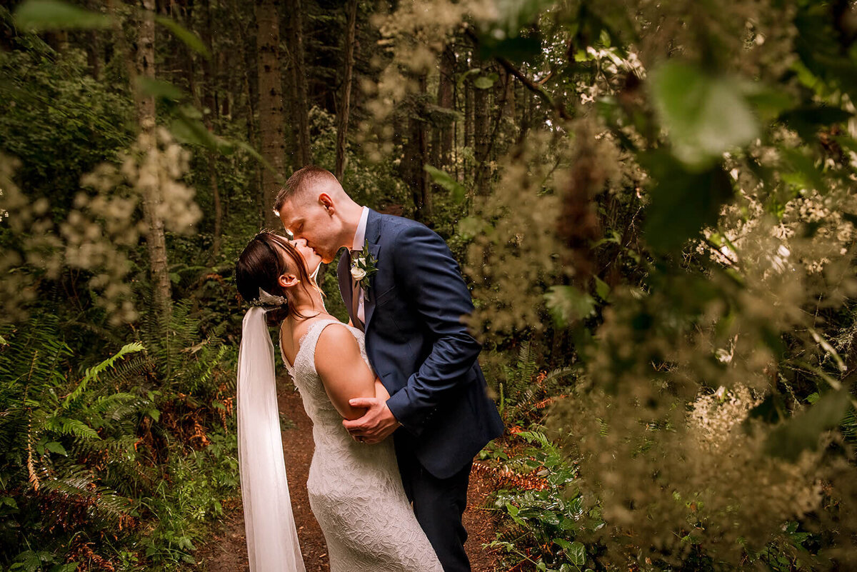 Seattle-elopement-Photographer_Bloom-and-wander-co_portfolio16
