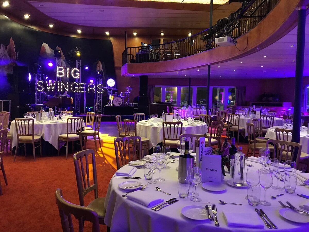 Classy Dinner Show