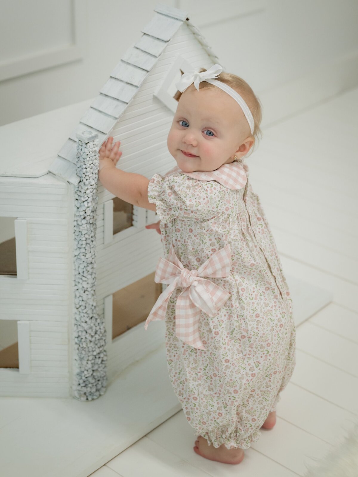 Baby-First-Birthday-Mielstone-Photography-Session-Bainbridge-Tallahassee.jpg