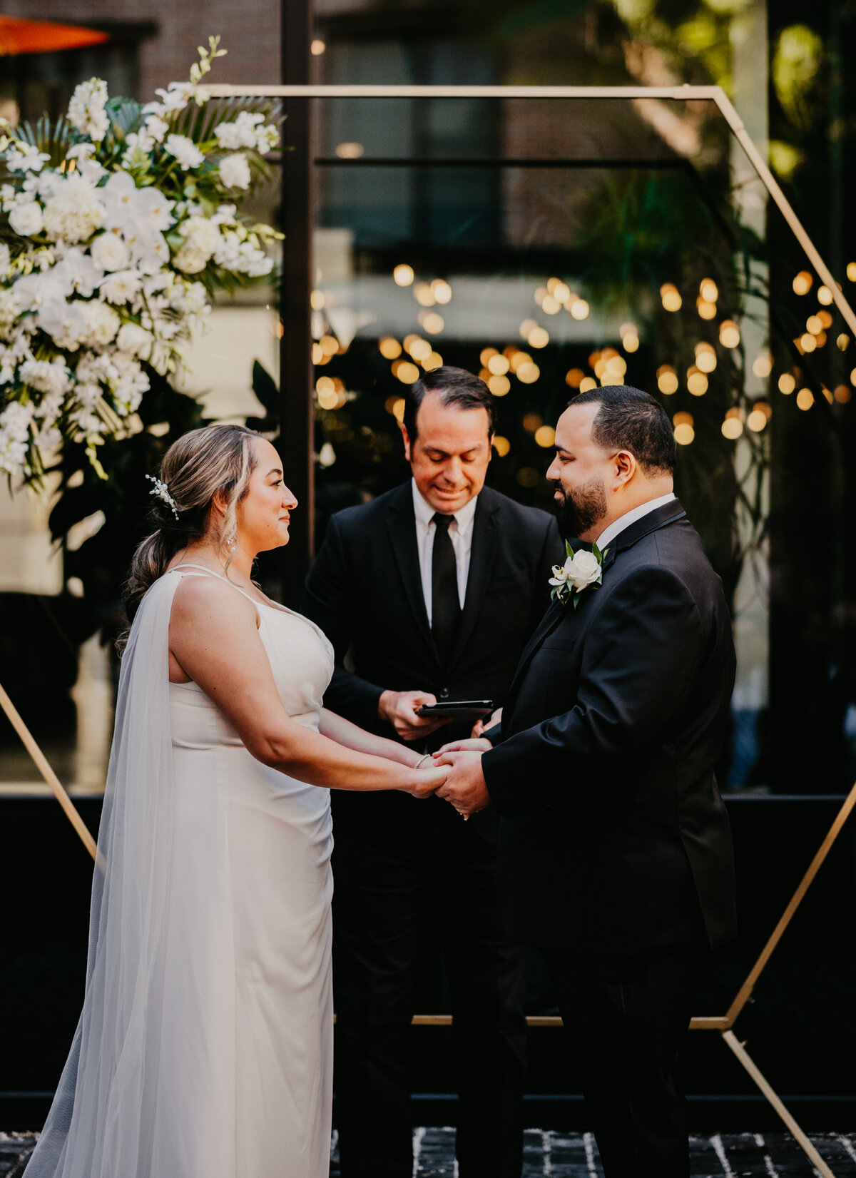 mariah-lacy-photo-hotel-haya-elope-wedding-chantilly-chic-planners-10
