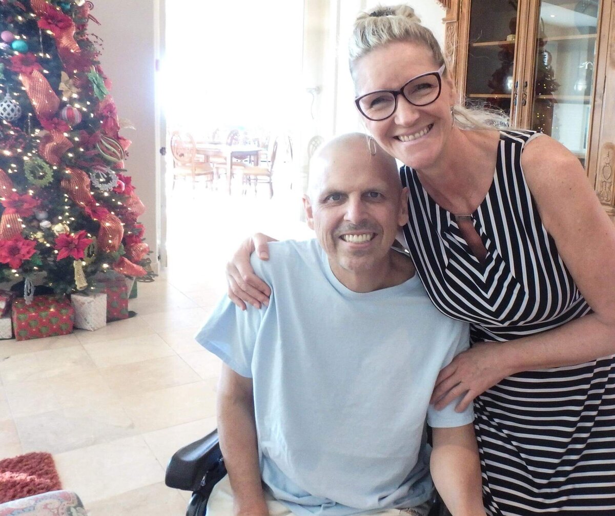 Part 3 - Phillipa and Eric at Sanoviv by the Christmas Tree 