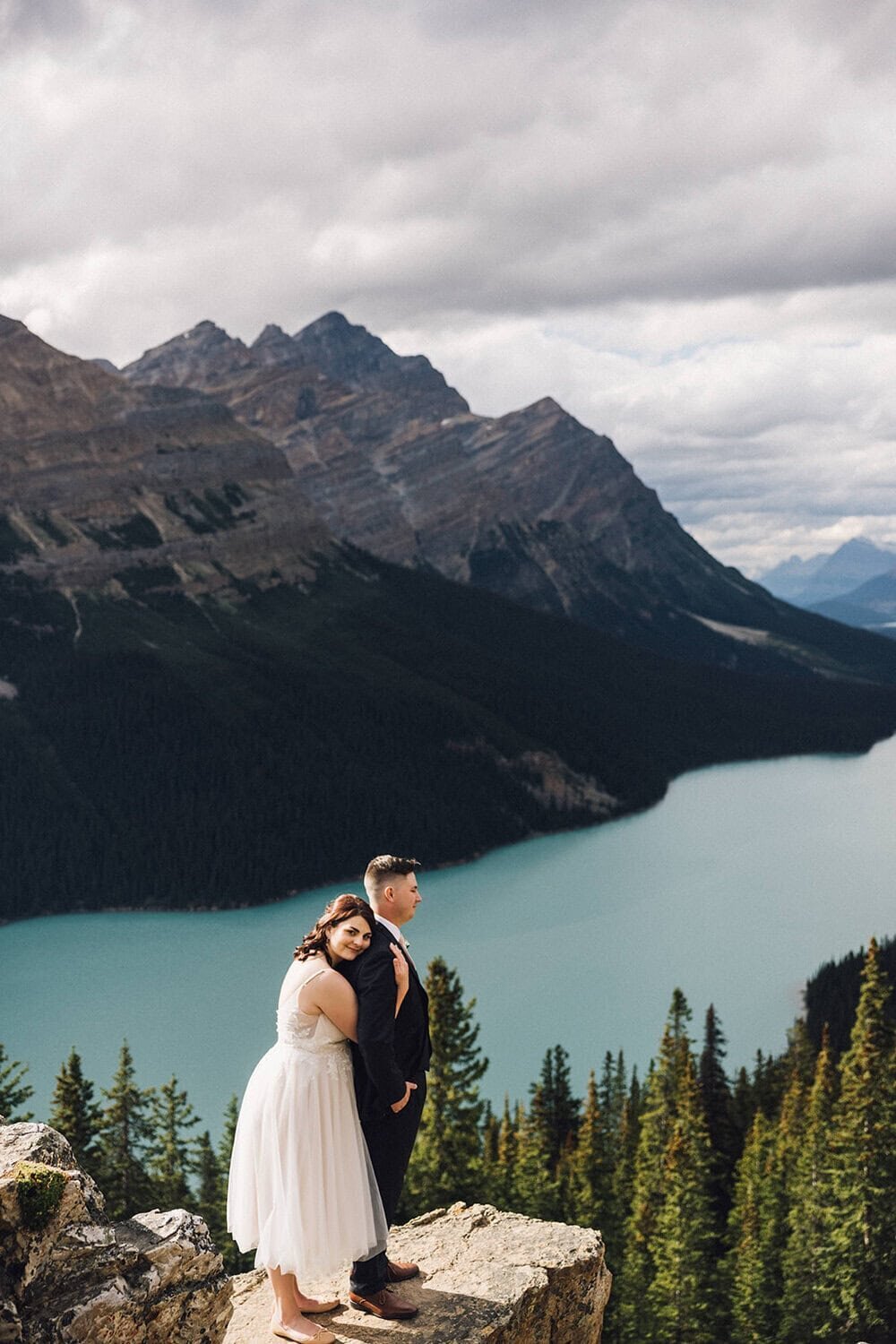 Alberta elopement and micro-wedding galleries by Allie Knulls Photography