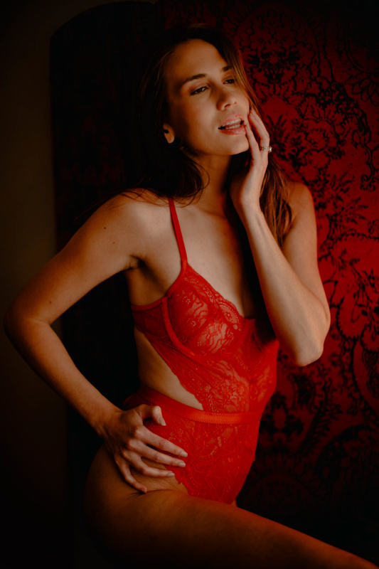 Novalyric-Adam-30-over-30-boudoir-woman--2