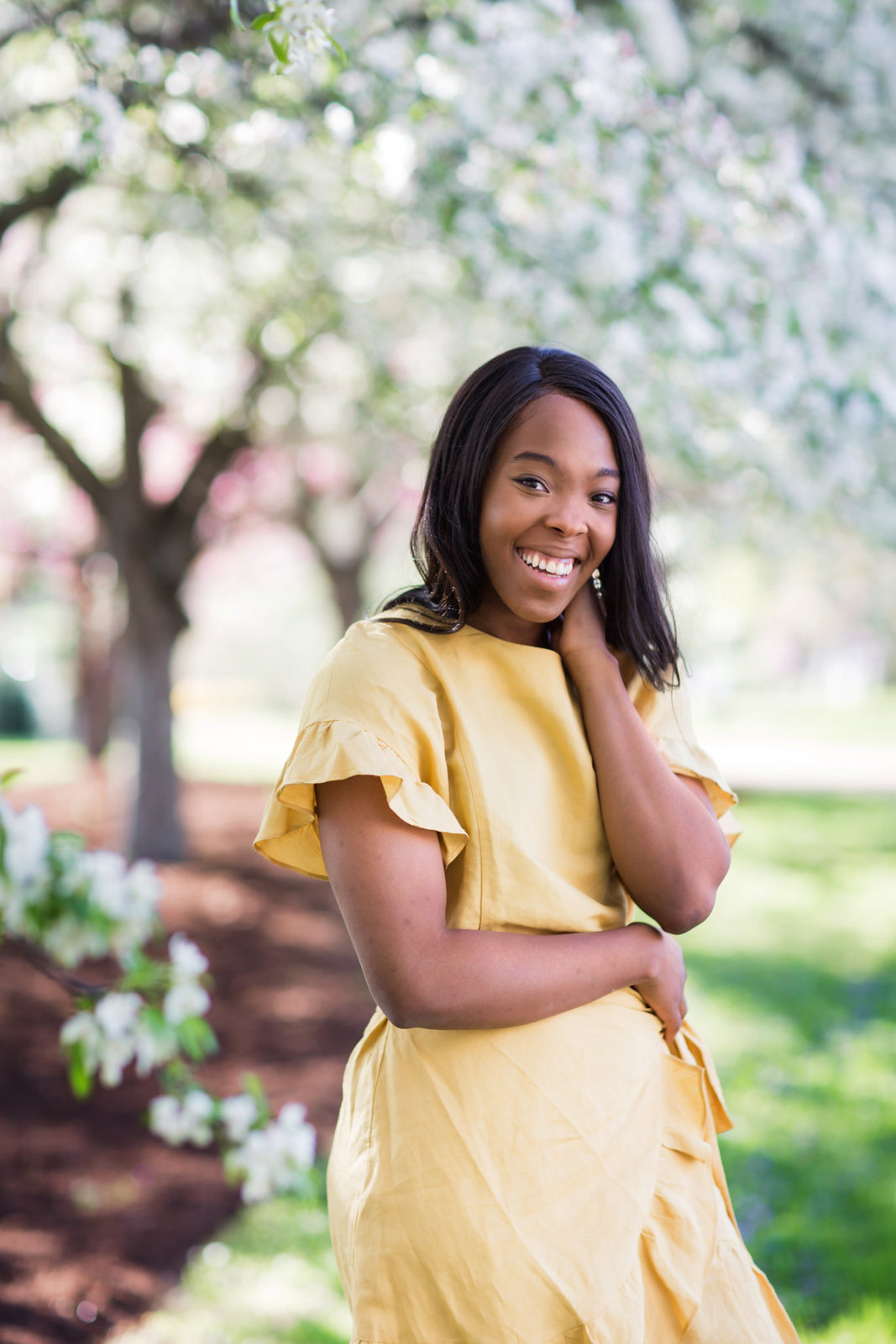 L Photographie high school senior photos spring Forest Park 10