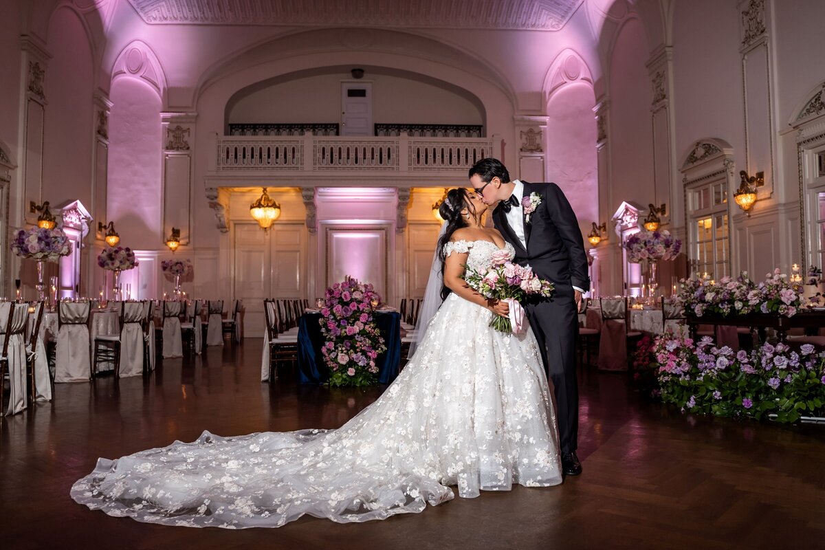 emma-cleary-new-york-nyc-wedding-photographer-videographer-venue-bourne-mansion-14